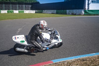 enduro-digital-images;event-digital-images;eventdigitalimages;mallory-park;mallory-park-photographs;mallory-park-trackday;mallory-park-trackday-photographs;no-limits-trackdays;peter-wileman-photography;racing-digital-images;trackday-digital-images;trackday-photos